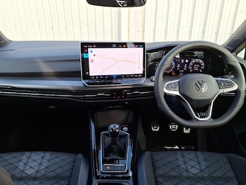 Used Volkswagen Golf 2025 for sale - 76912343: Photo