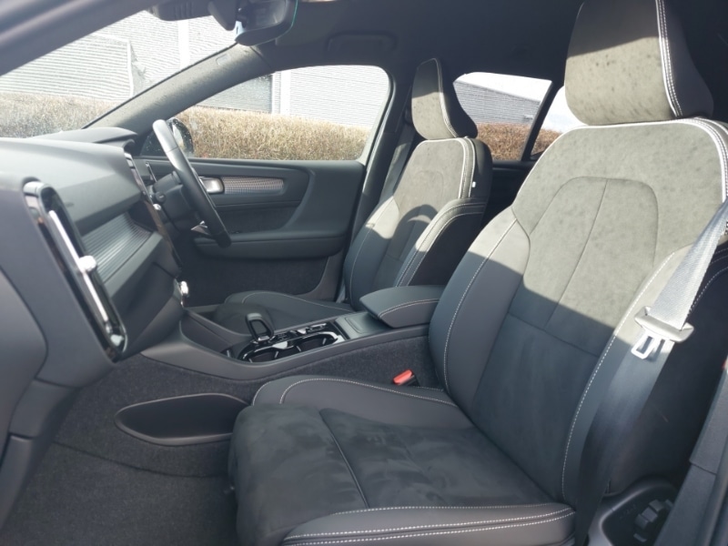 Used Volvo XC40 2024 for sale - 77624512: Photo 5