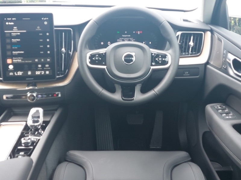 Used Volvo XC60 2025 for sale - 76343152: Photo 7