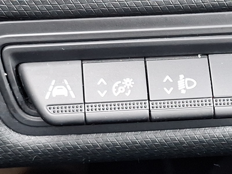 Used Renault Clio 2021 for sale - 77752579: Photo 12