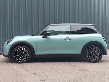 Used MINI Cooper 2024 for sale - 79722001: Photo