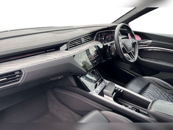 Used Audi e-tron 2022 for sale - 77178934: Photo