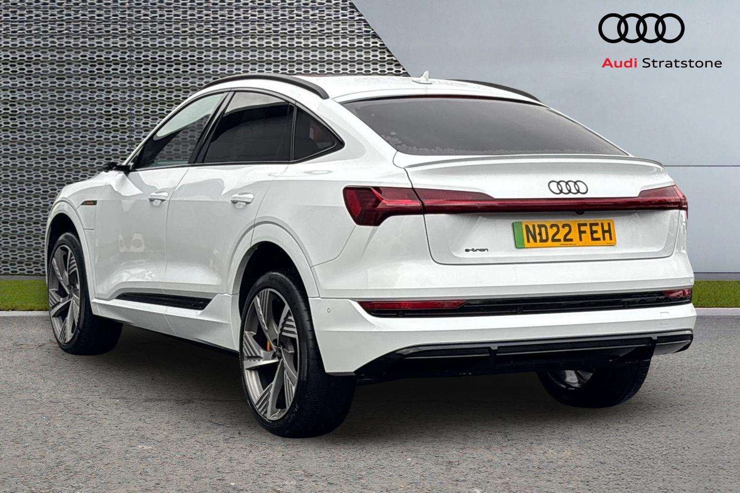 Used Audi e-tron 2022 for sale - 77178934: Photo 3