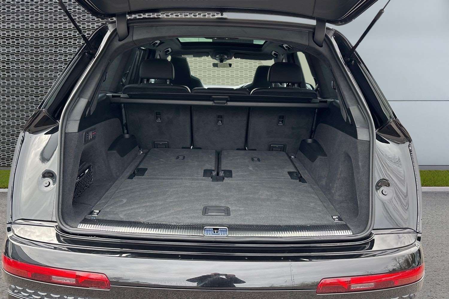 Used Audi Q7 2025 for sale - 78037691: Photo 13