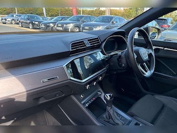 Used Audi Q3 2023 for sale - 79486958: Photo