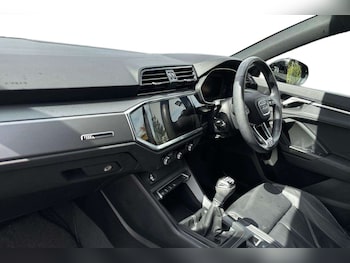 Used Audi Q3 2023 for sale - 79604227: Photo