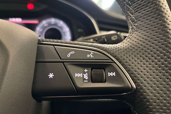 Used Audi Q8 2025 for sale - 76141857: Photo 17