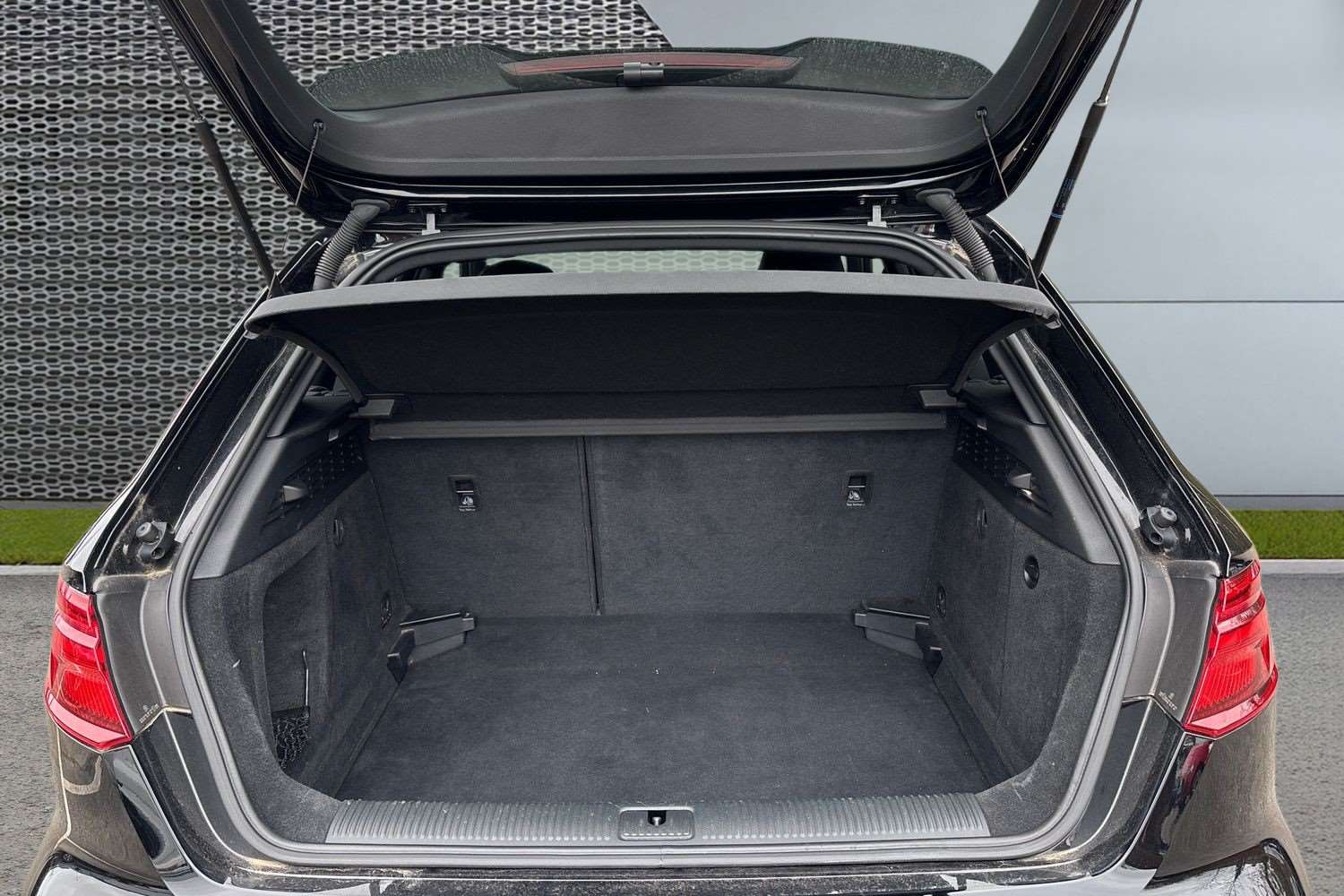 Used Audi A3 2018 for sale - 77827382: Photo 13