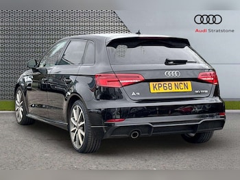 Used Audi A3 2018 for sale - 77827382: Photo
