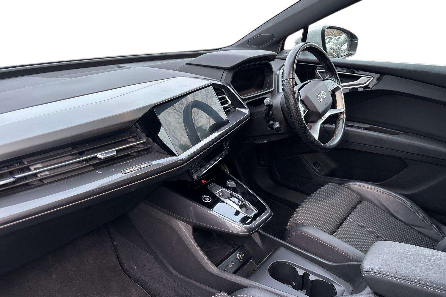 Used Audi Q4 e-tron 2021 for sale - 77179005: Photo 2