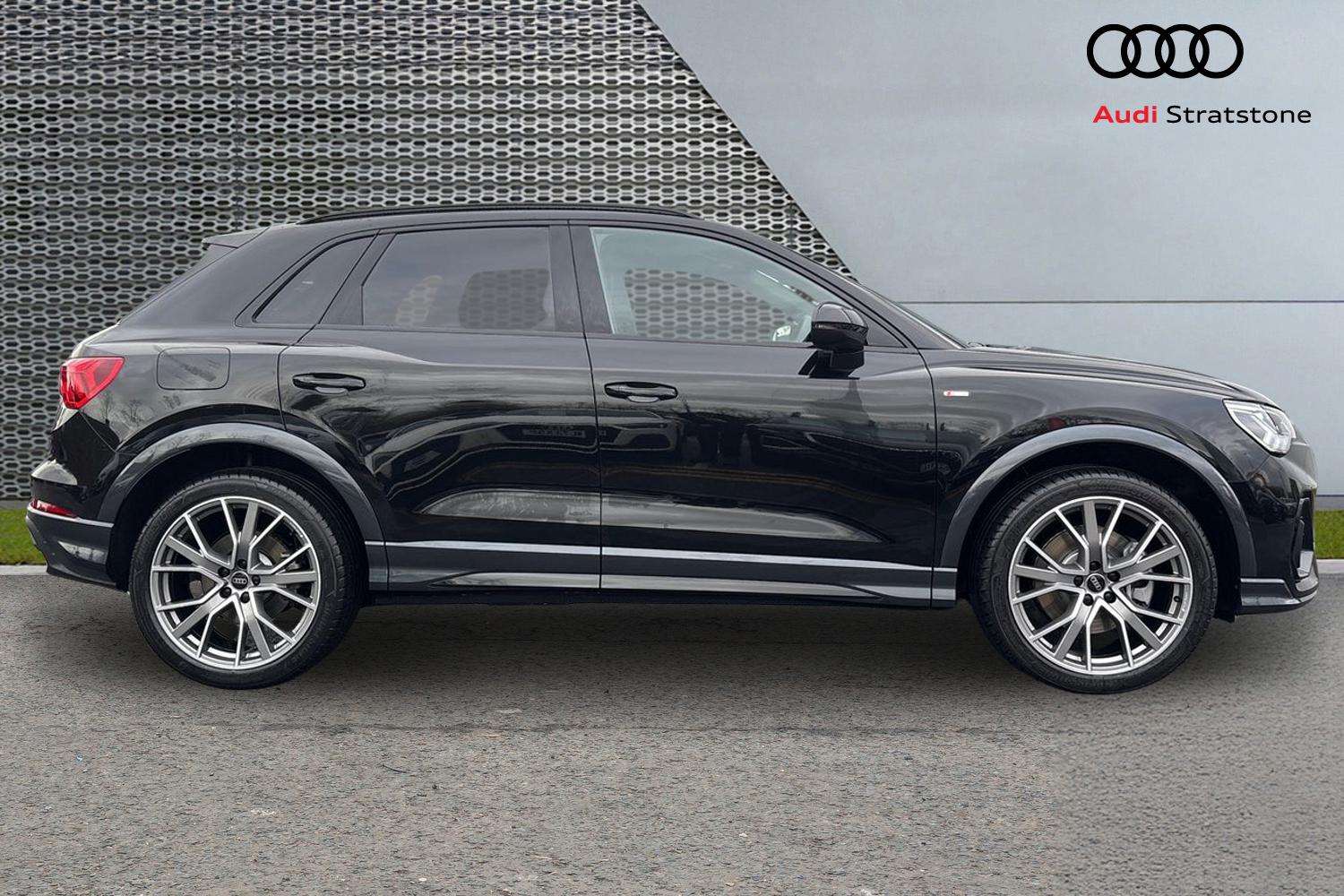 Used Audi Q3 2025 for sale - 77178763: Photo 4