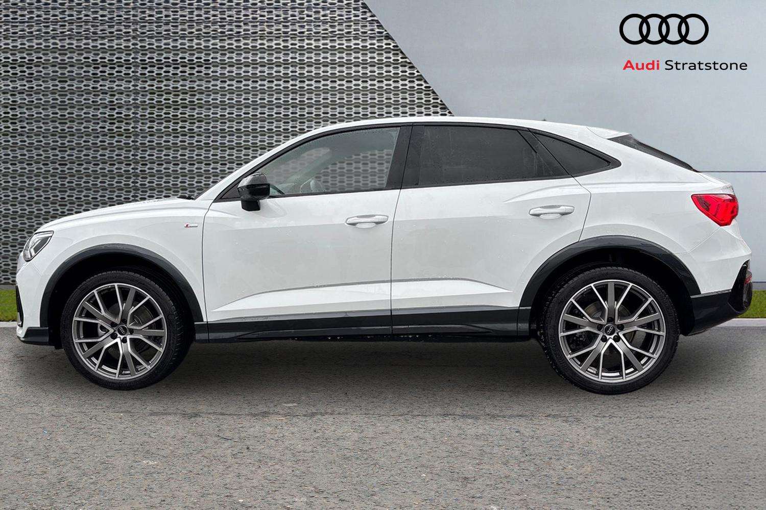 Used Audi Q3 2025 for sale - 76487976: Photo 8