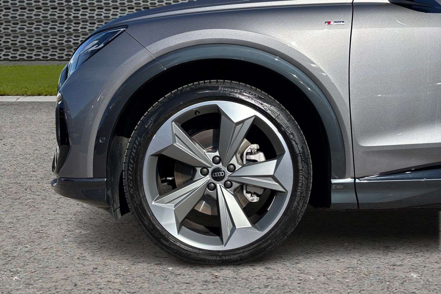 Used Audi Q4 e-tron 2025 for sale - 76063337: Photo 11