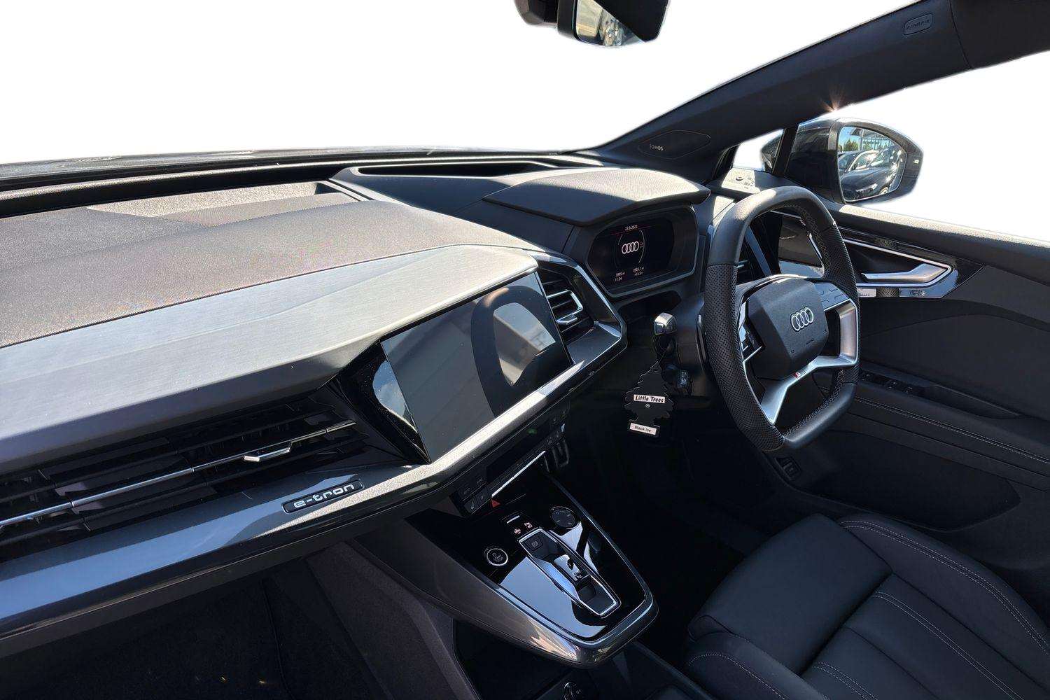 Used Audi Q4 e-tron 2025 for sale - 76063337: Photo 2