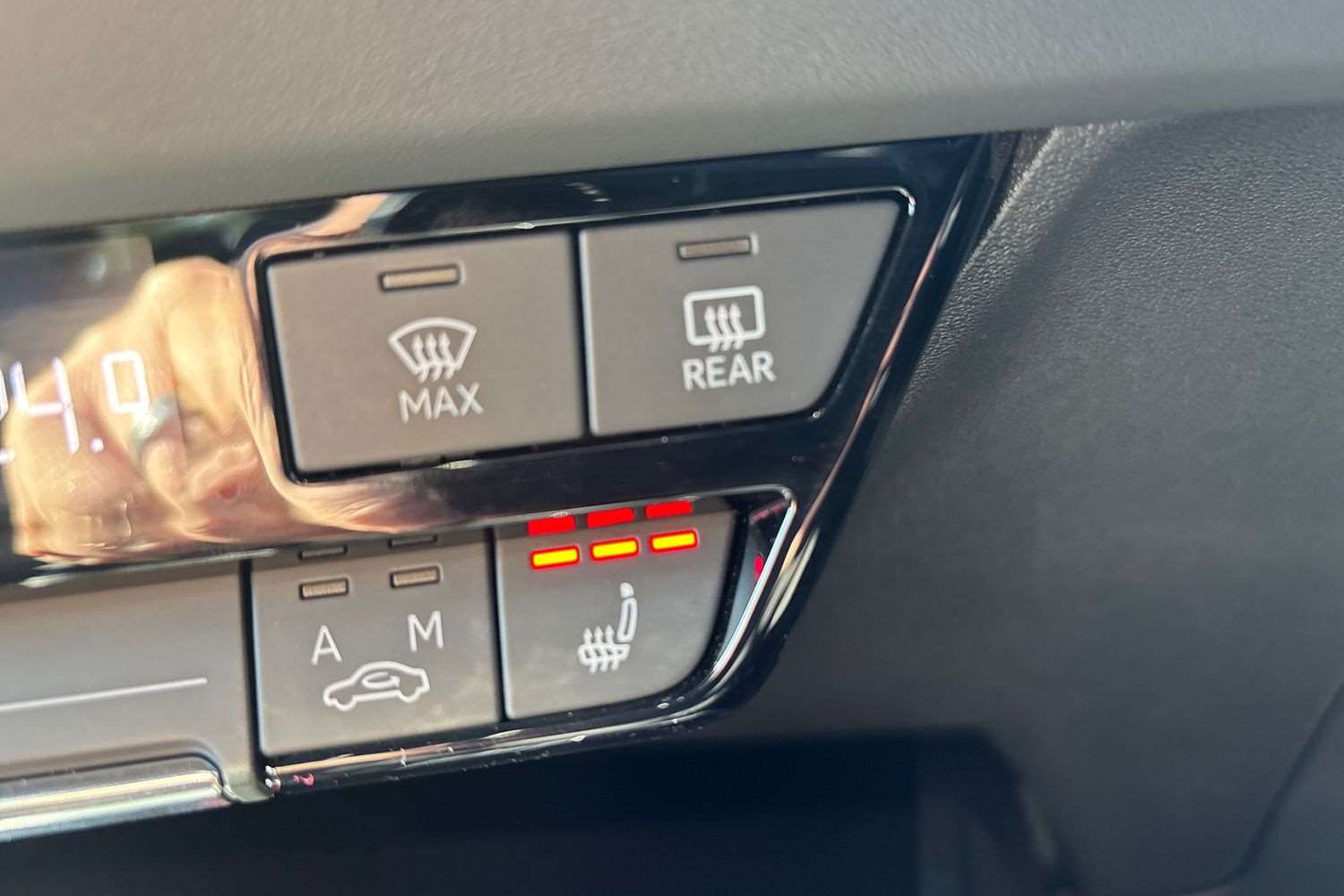 Used Audi Q4 e-tron 2025 for sale - 76063337: Photo 28