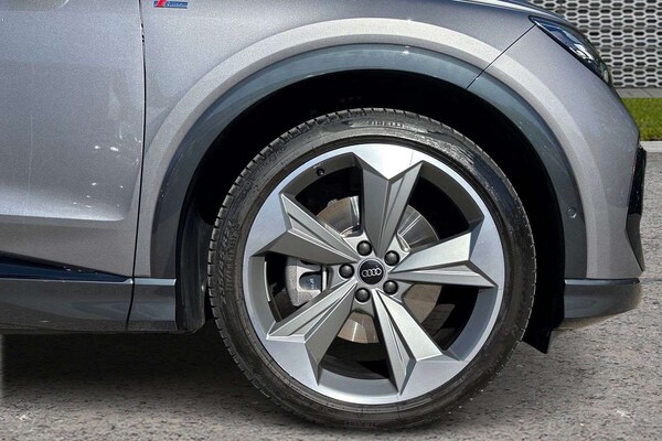 Used Audi Q4 e-tron 2025 for sale - 76063337: Photo 5