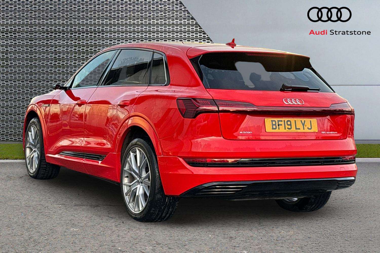Used Audi e-tron 2019 for sale - 77051409: Photo 3
