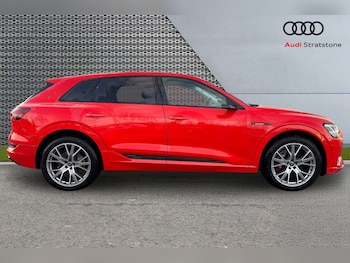 Used Audi e-tron 2019 for sale - 77051409: Photo