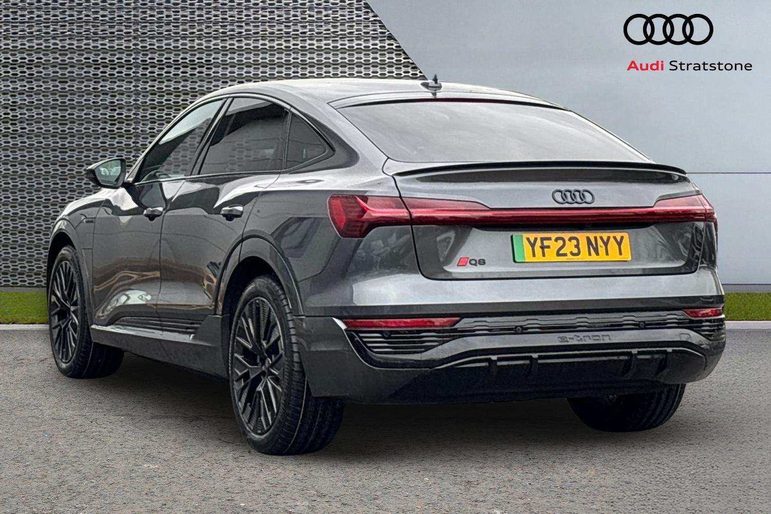 Used Audi Q8 2023 for sale - 78104520: Photo 3