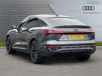 Used Audi Q8 2023 for sale - 78104520: Photo