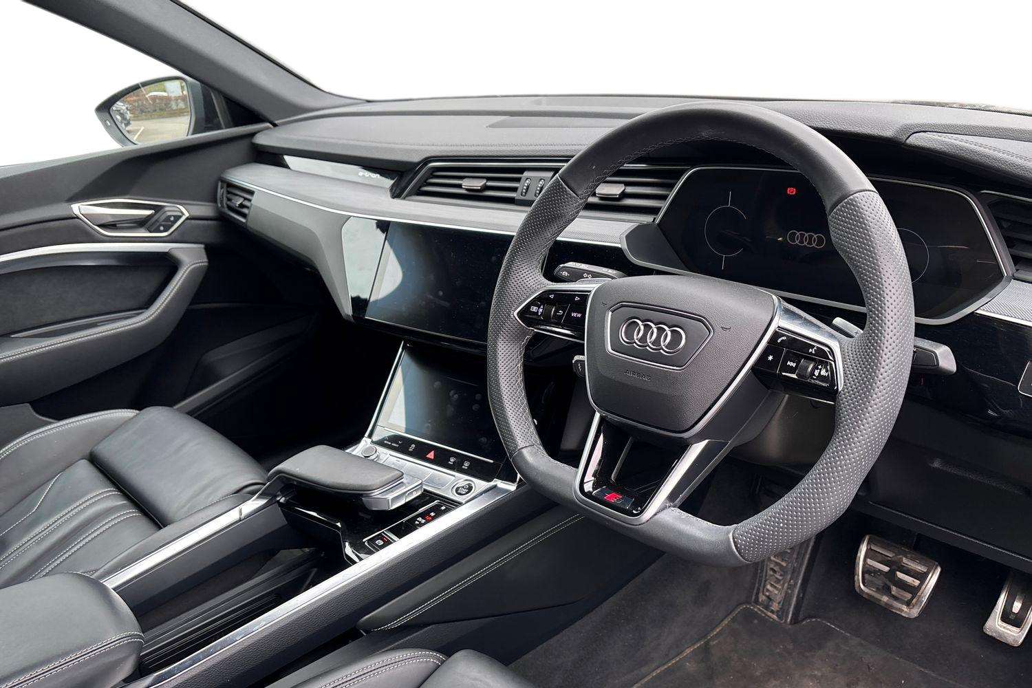 Used Audi Q8 2023 for sale - 78104520: Photo 6