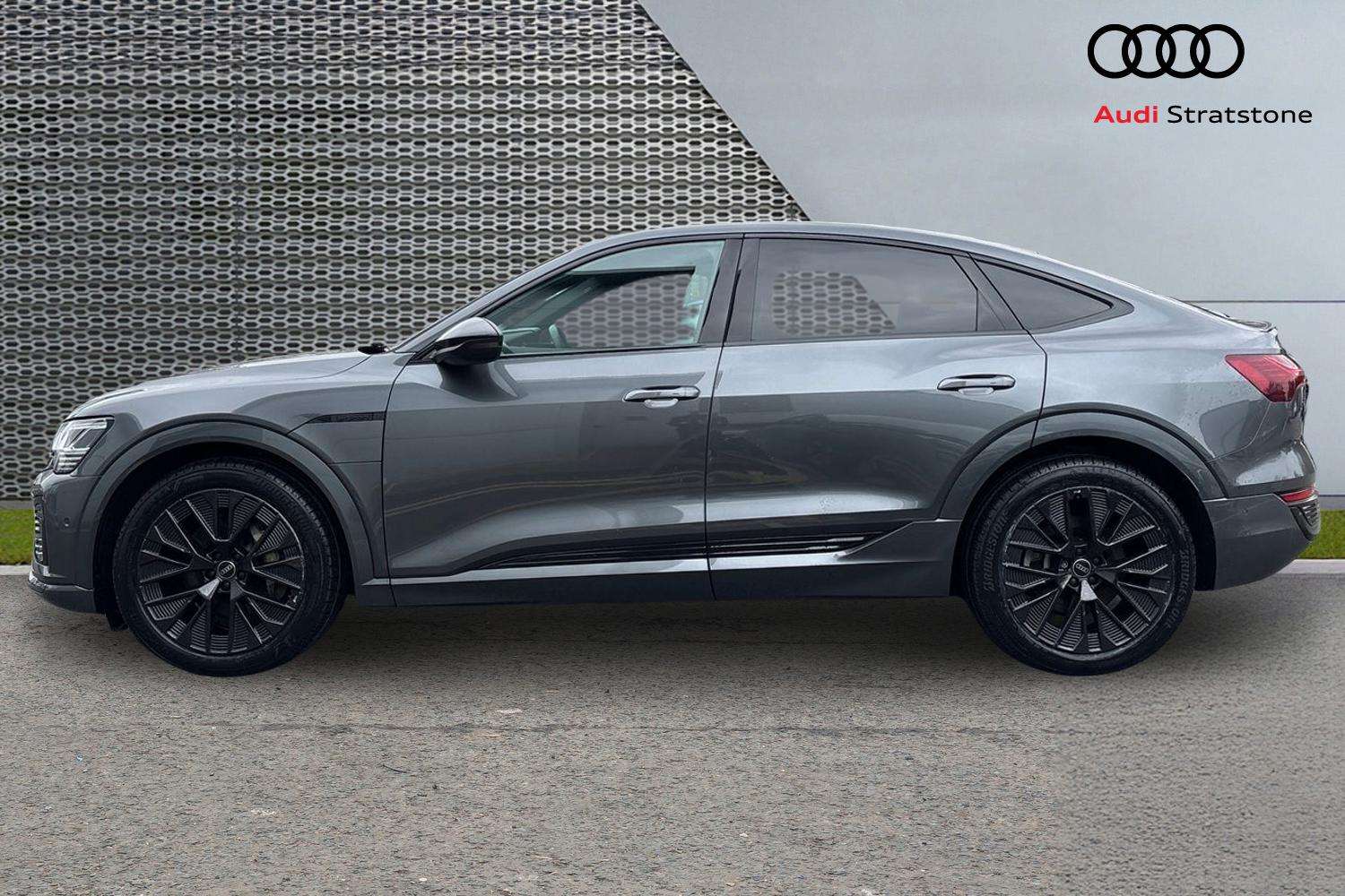 Used Audi Q8 2023 for sale - 78104520: Photo 8