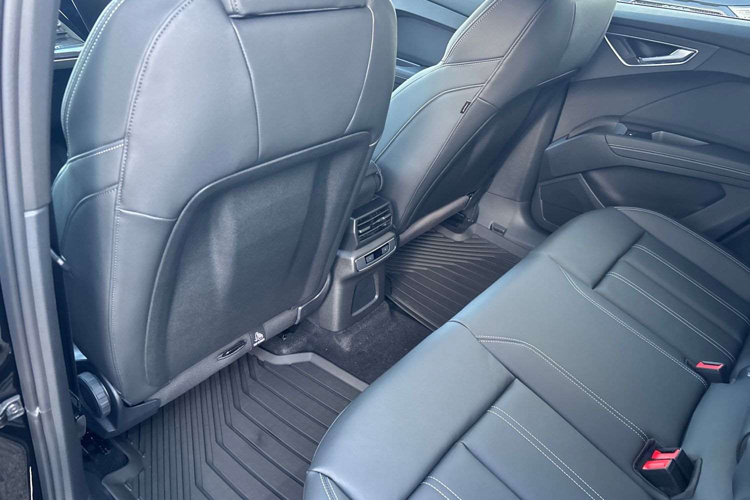 Used Audi Q4 e-tron 2025 for sale - 77206335: Photo 34