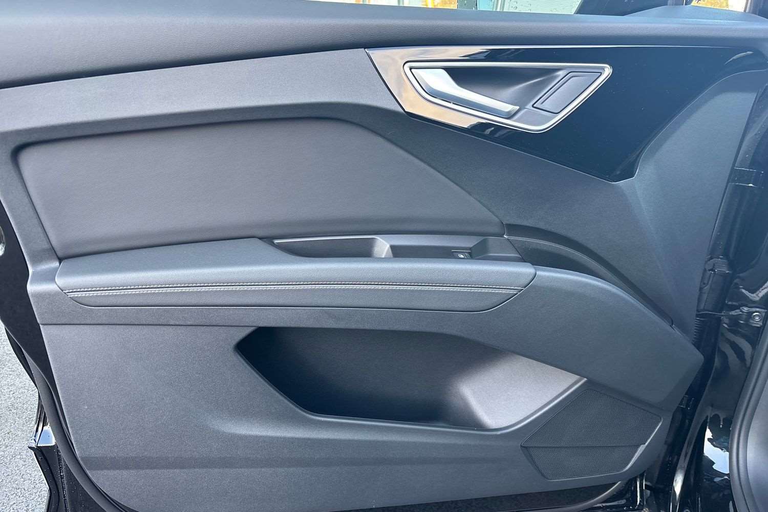 Used Audi Q4 e-tron 2025 for sale - 77206335: Photo 35