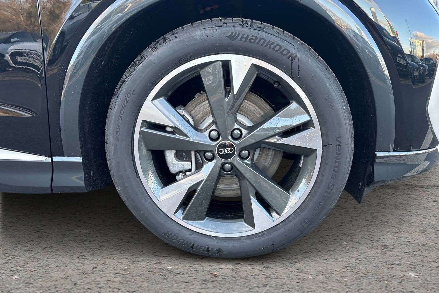 Used Audi Q4 e-tron 2025 for sale - 77206335: Photo 5