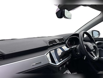 Used Audi Q3 2023 for sale - 78161614: Photo