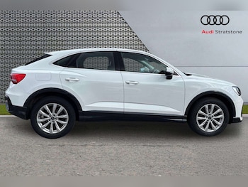 Used Audi Q3 2023 for sale - 78161614: Photo