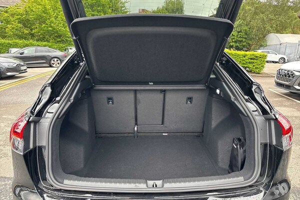 Used Audi Q4 e-tron 2025 for sale - 75711021: Photo 11