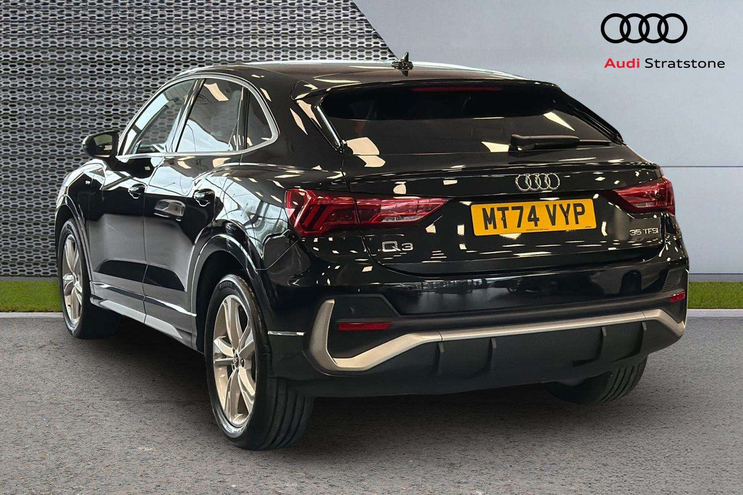 Used Audi Q3 for sale - 77928731: Photo 3