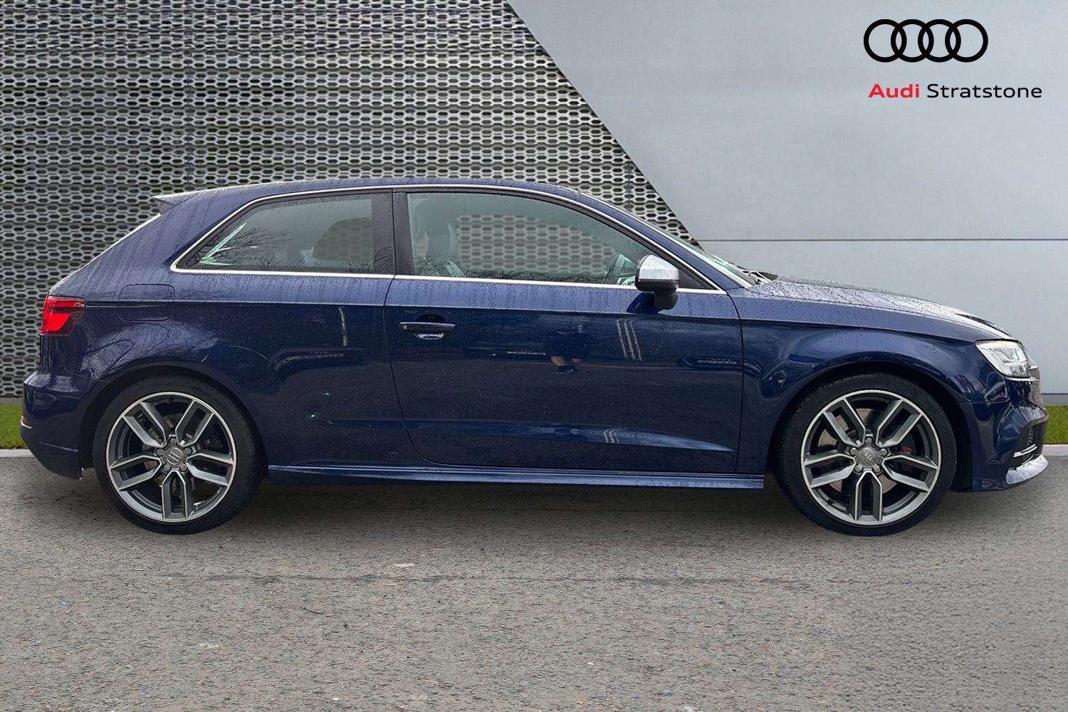 Used Audi A3 2017 for sale - 77552988: Photo 4