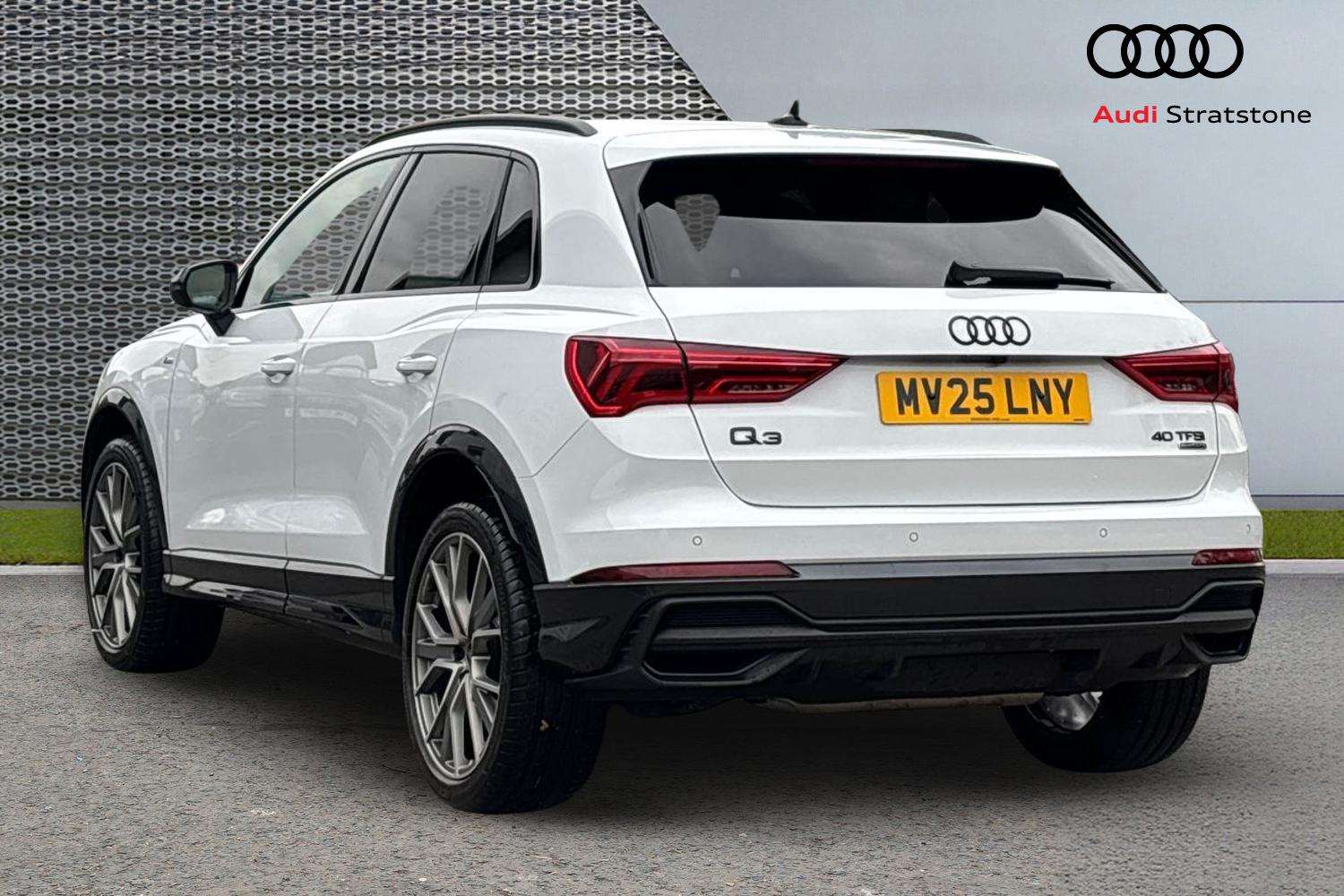 Used Audi Q3 2025 for sale - 76310708: Photo 3