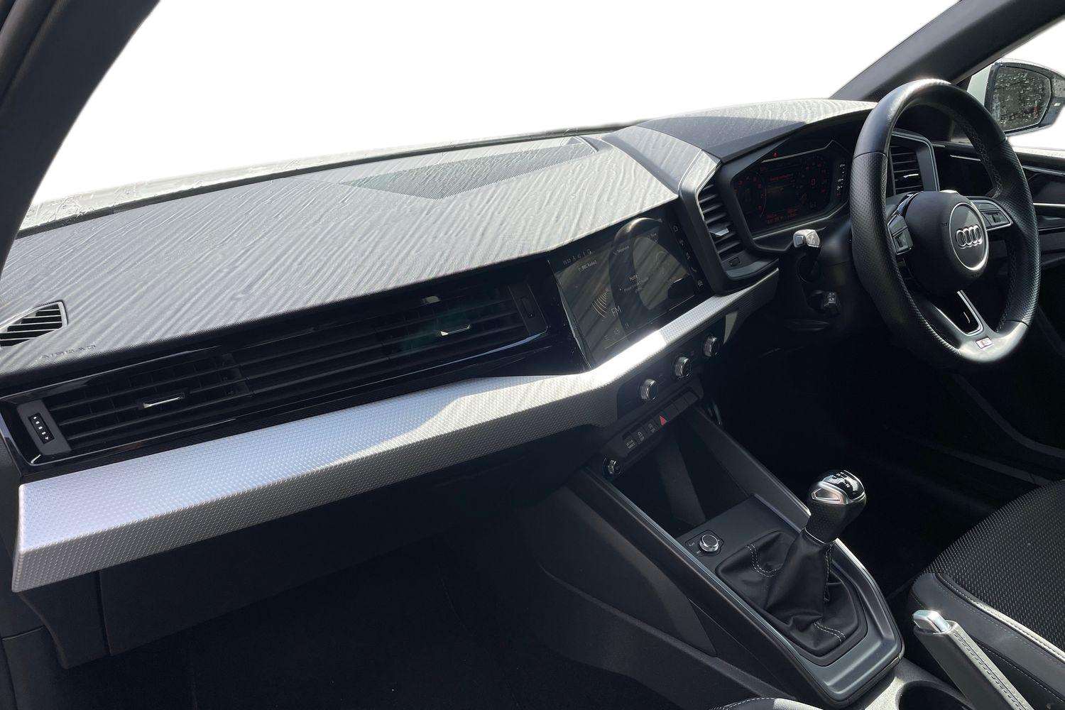 Used Audi A1 2023 for sale - 77178967: Photo 2