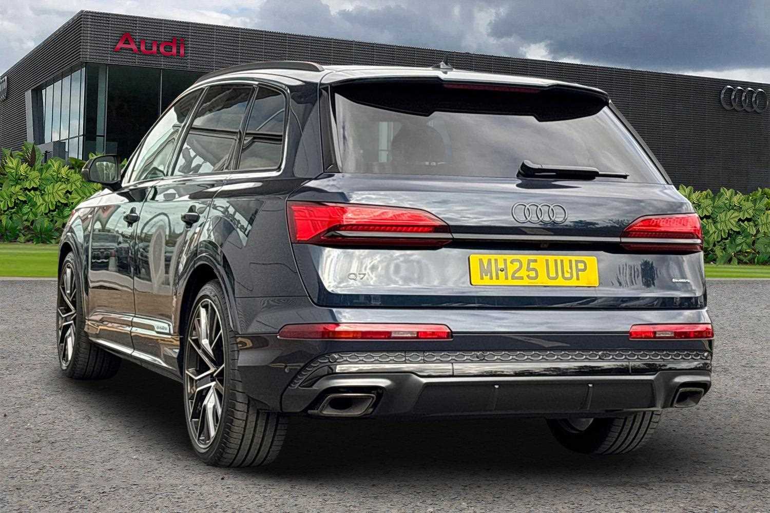 Used Audi Q7 2025 for sale - 76125898: Photo 3