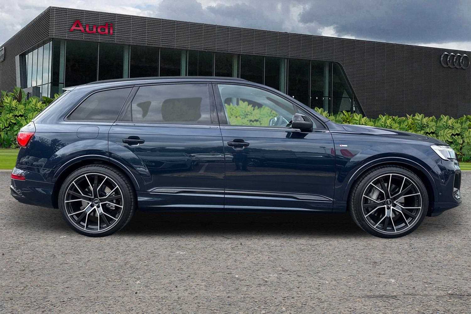 Used Audi Q7 2025 for sale - 76125898: Photo 4