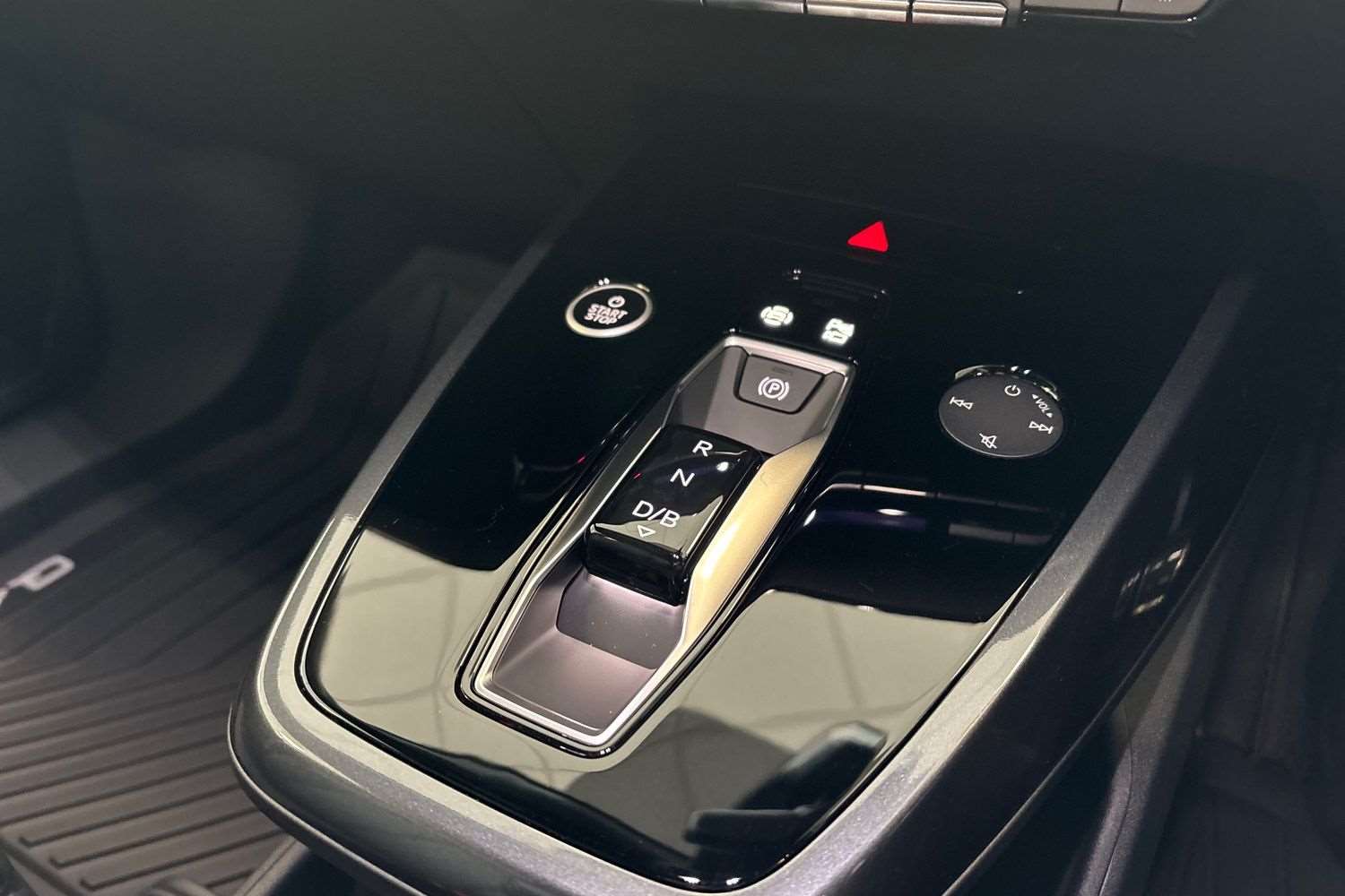 Used Audi Q4 e-tron 2025 for sale - 76141516: Photo 15