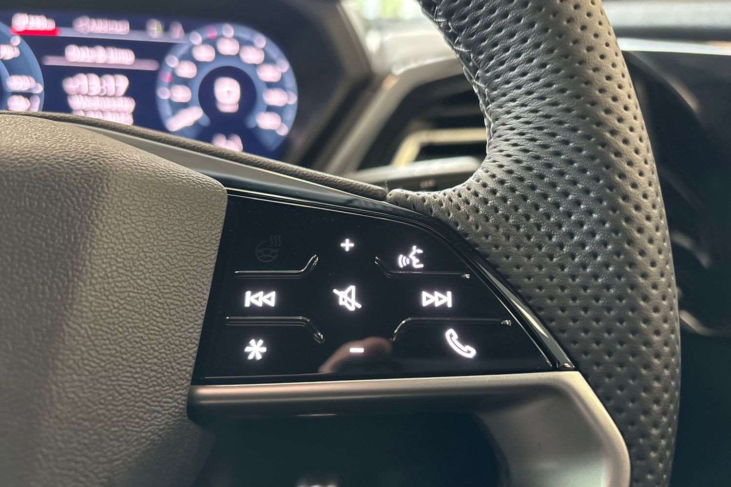 Used Audi Q4 e-tron 2025 for sale - 76141516: Photo 17