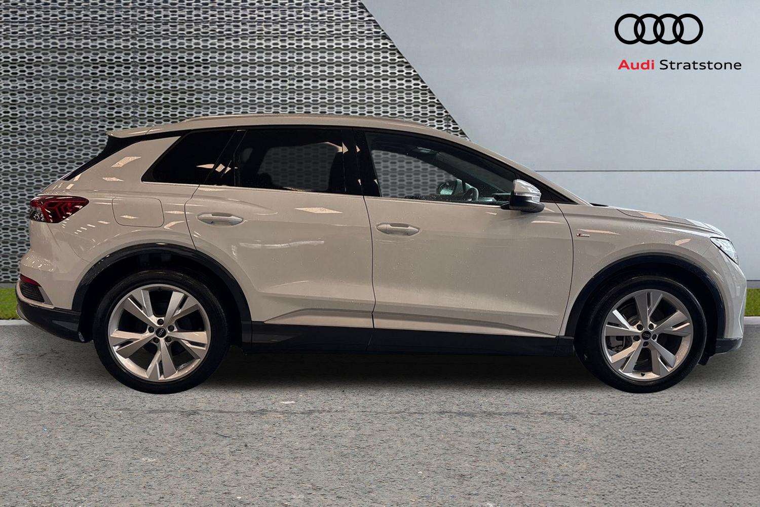 Used Audi Q4 e-tron 2025 for sale - 76141516: Photo 4