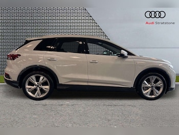Used Audi Q4 e-tron 2025 for sale - 76141516: Photo