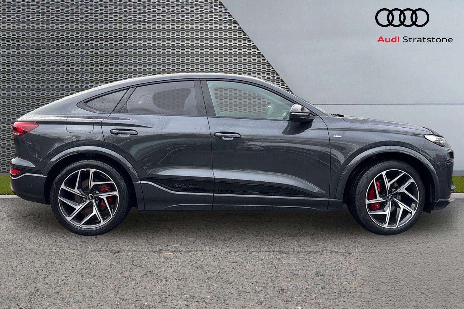 Used Audi Q6 e-tron 2025 for sale - 76488187: Photo 4