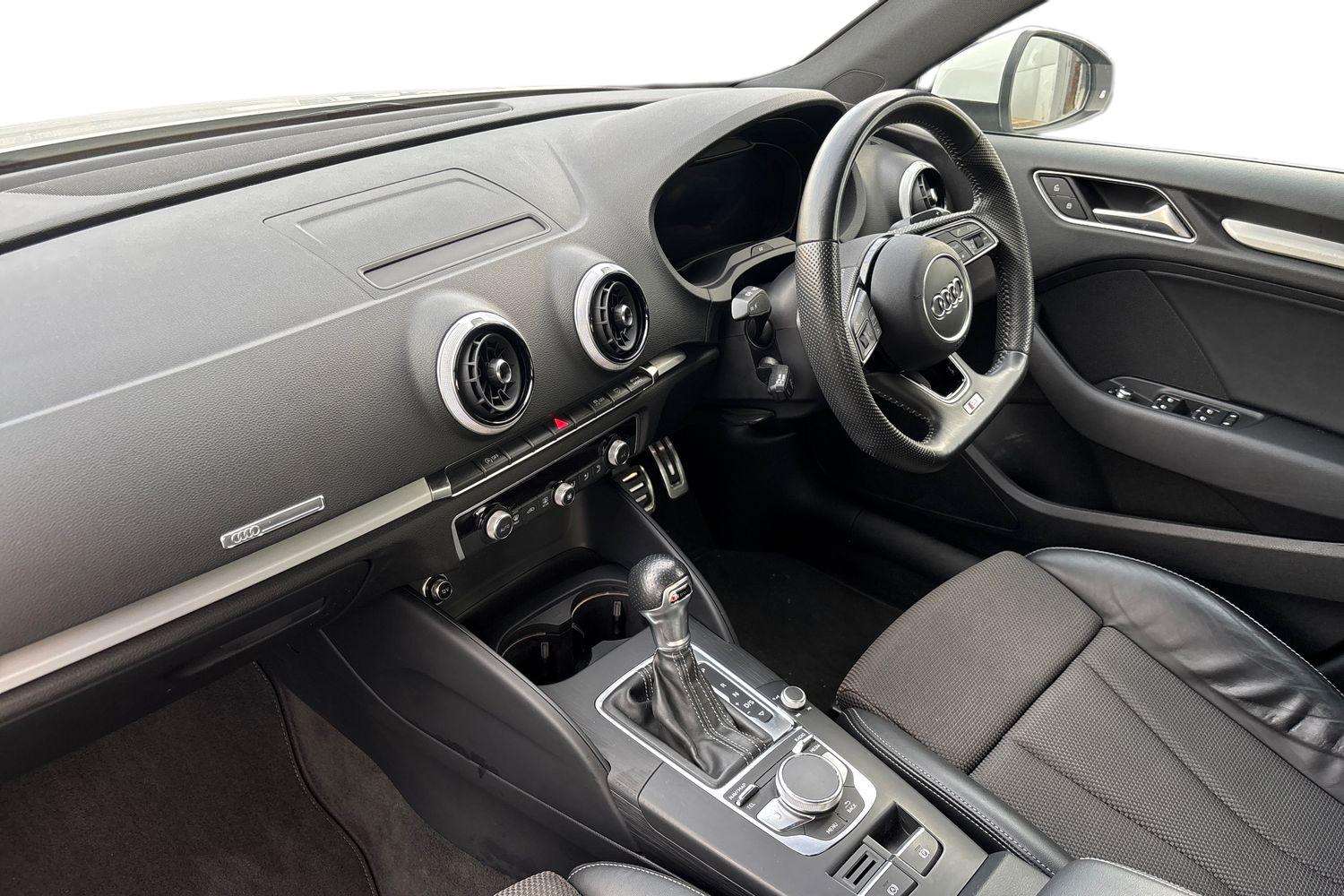 Used Audi A3 2020 for sale - 76488136: Photo 2