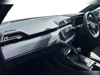 Used Audi Q3 2024 for sale - 78161425: Photo