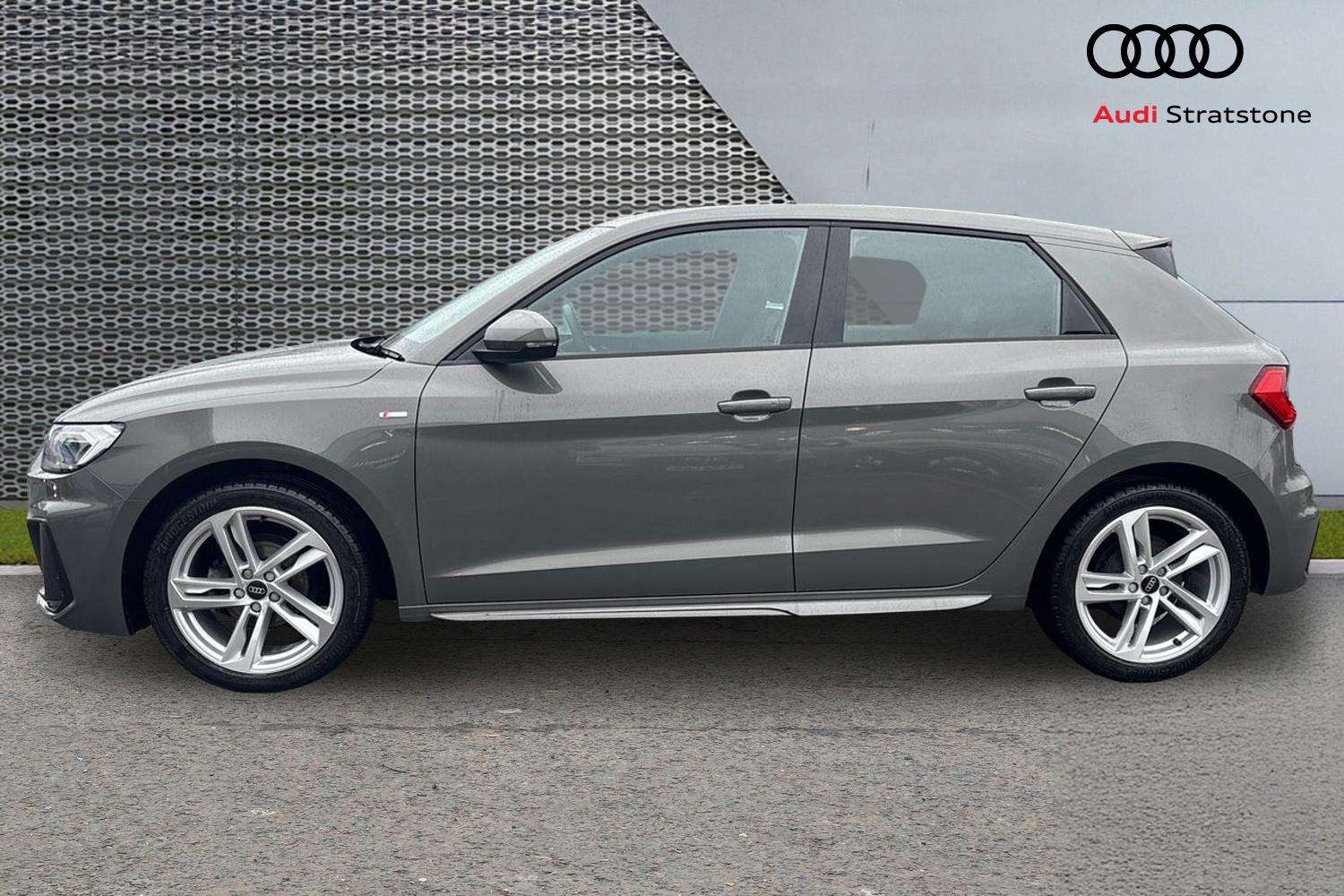 Used Audi A1 2023 for sale - 76842955: Photo 8