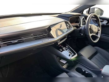 Used Audi Q4 e-tron 2024 for sale - 75785121: Photo