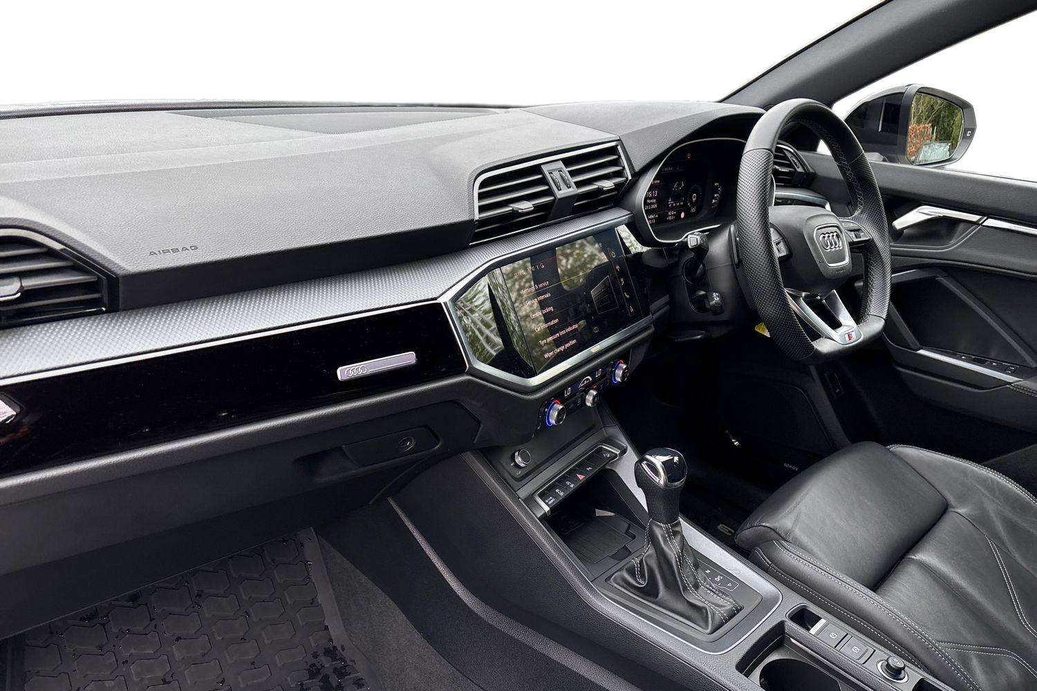 Used Audi Q3 2024 for sale - 77995820: Photo 2