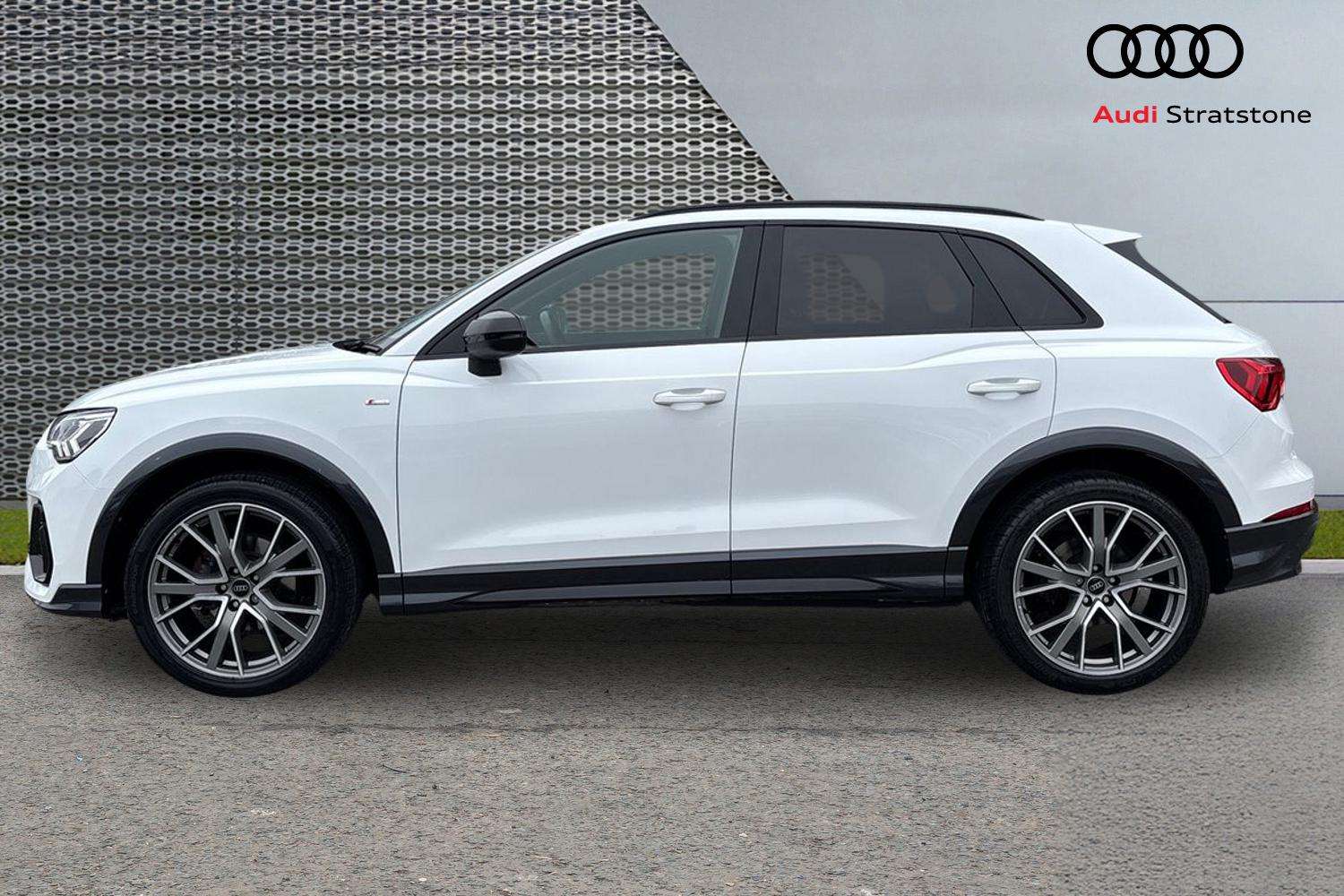 Used Audi Q3 2024 for sale - 77995820: Photo 8