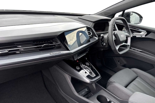 Used Audi Q4 e-tron 2025 for sale - 76075499: Photo 2